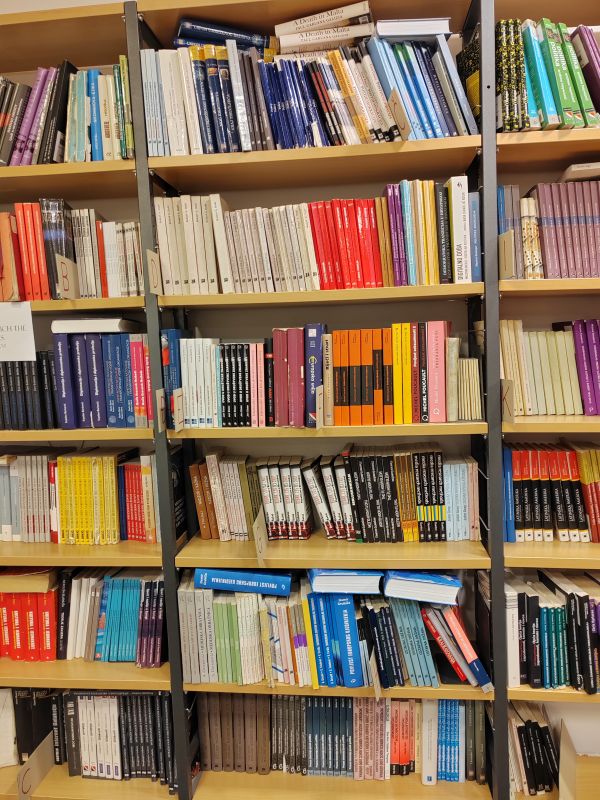 Promotivna prodaja naslova Biblioteke Politička misao i Političke analize